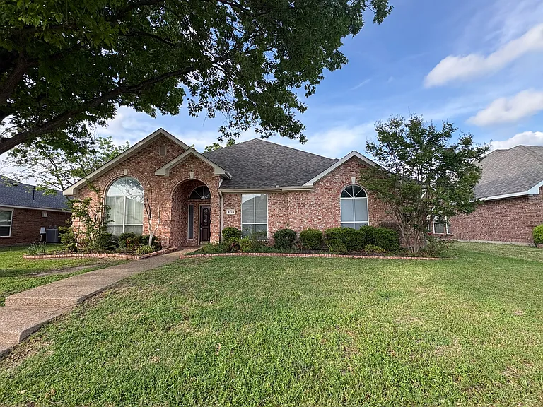 8713 Watersway Dr — Photo 1