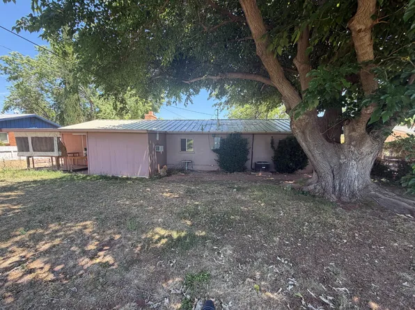 165 N 100 W, Washington, UT 84780