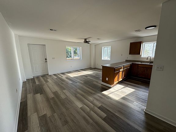 4th image of 95 Avenue I #C