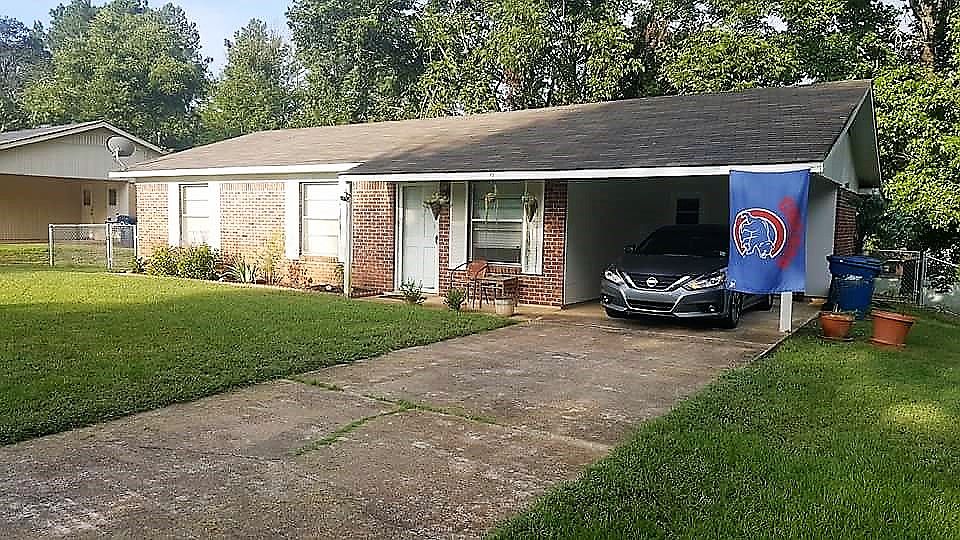 1st image of 110 General Lee Dr