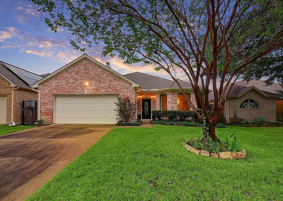 1st image of 1803 Emerald Green Dr