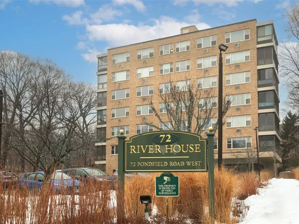 72 Pondfield Road W #1K, Bronxville, NY 10708