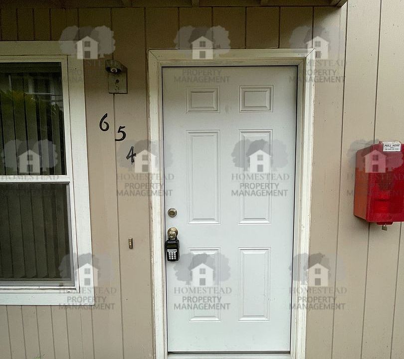 1st image of 652-678 E Jackson St #654