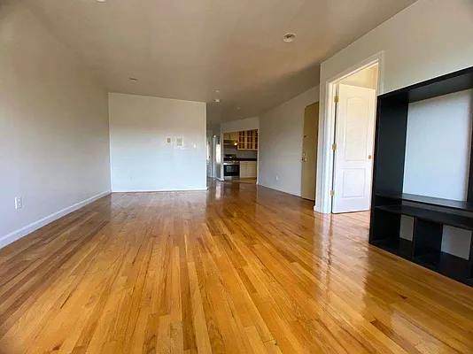 Rented by Voro New York | media 29