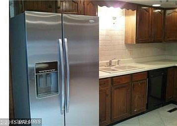 5th image of 1015 Columbus Dr