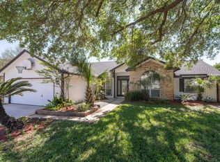 1880 Oakbreeze Ct, Jacksonville Beach, FL 32250