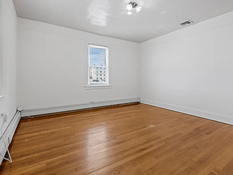 245 W Walnut St #2 — Photo 12