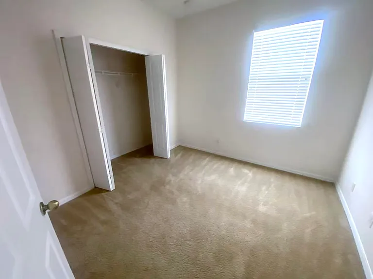 10051 Medallion Bluff Ln — Photo 10