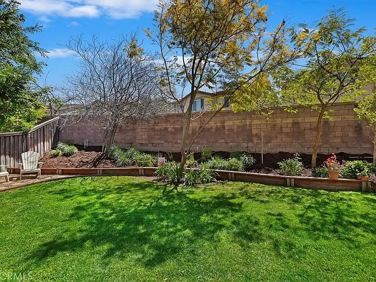 40174 Jaylene St — Photo 35