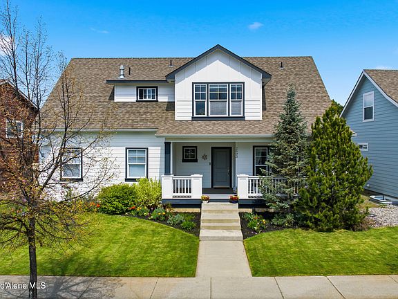 3rd image of 2693 W Dumont Dr