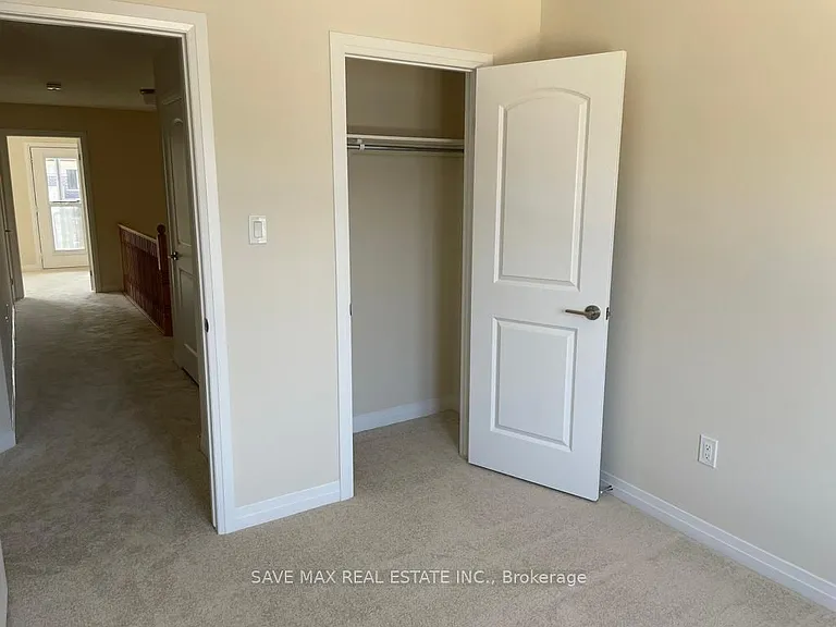 19 Bowery Rd — Photo 20
