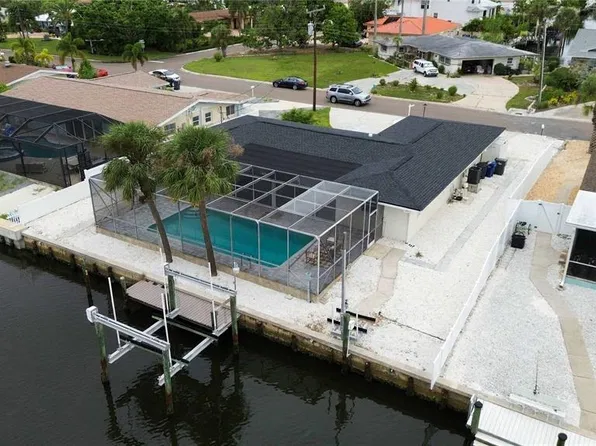 9911 ROYAL PALM DRIVE, BRADENTON, FL 34210