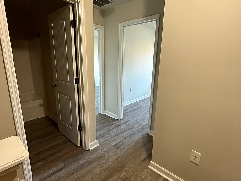 1805 Creel Ln — Photo 14