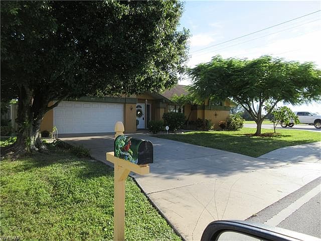 1st image of 102 SE 11th Ter