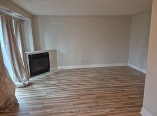 111 Bradstone Sq, Toronto, ON M1B 1W1