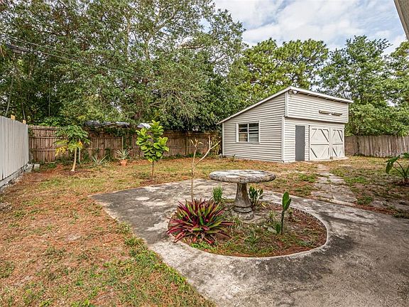 2nd image of 3926 Vana Dr
