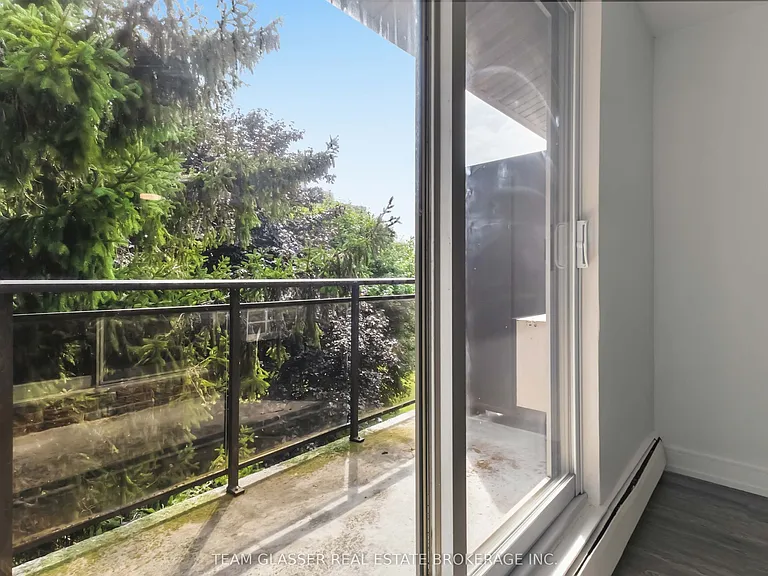 735 Wonderland Rd S #302 — Photo 19