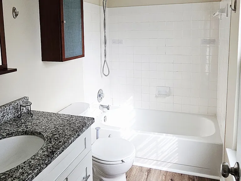 17519 Longview Ln — Photo 29
