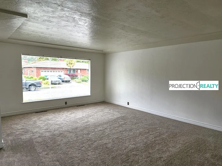 11128 NE Everett St — Photo 7