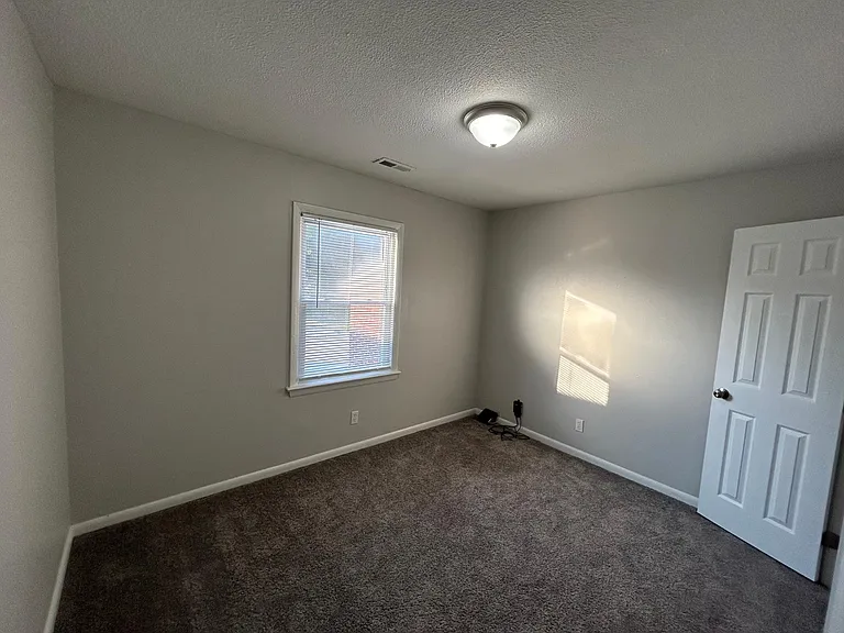 1203 N Mallory St — Photo 6