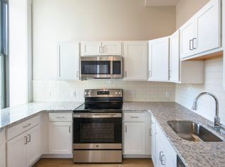 70 Highland St #102, Brockton, MA 02301