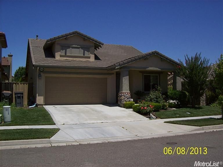 2nd image of 3556 Squaw Rd