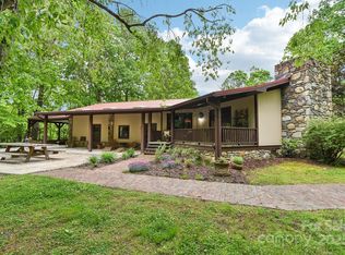 675 Terrys Gap Rd, Hendersonville, NC 28792