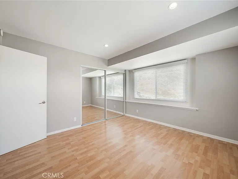 25262 Brigantine Dr — Photo 26
