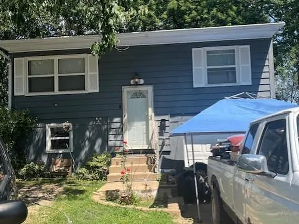 1415 N Ponca Dr, Independence, MO 64058