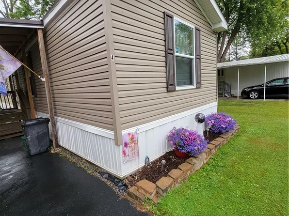 4 Beechwood Blvd, Albion, NY 14411