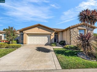 900 Brookside Ln, Rio Vista, CA 94571