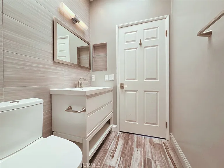 1154 N Sycamore Ave #7 — Photo 12