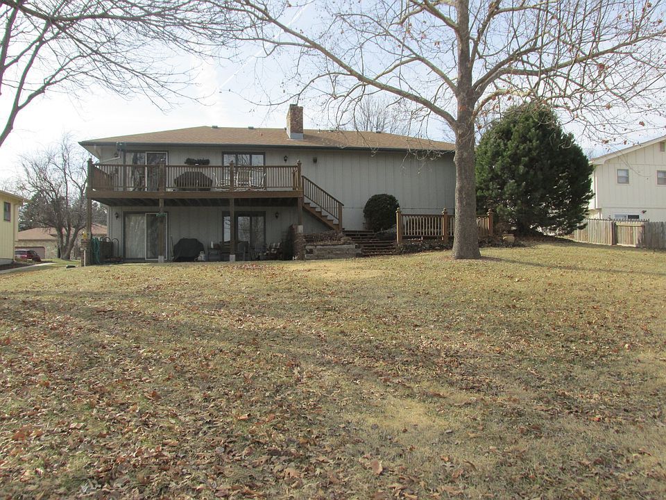 2nd image of 1726 Cedar Crest Dr