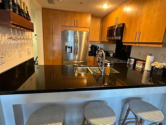 5th image of 150 The Promenade N Unit 401