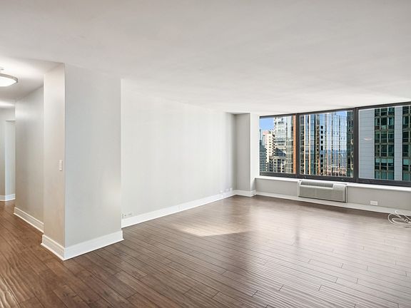 5th image of 155 N Harbor Dr APT 3705