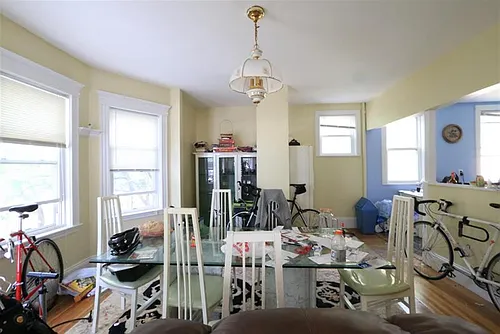 19 Park Ave Photo 1
