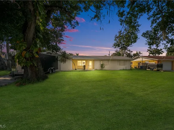 614 Carolina Ave, Fort Myers, FL 33905