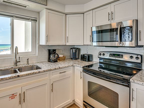 4th image of 900 Gulf Shore Dr Unit 2072