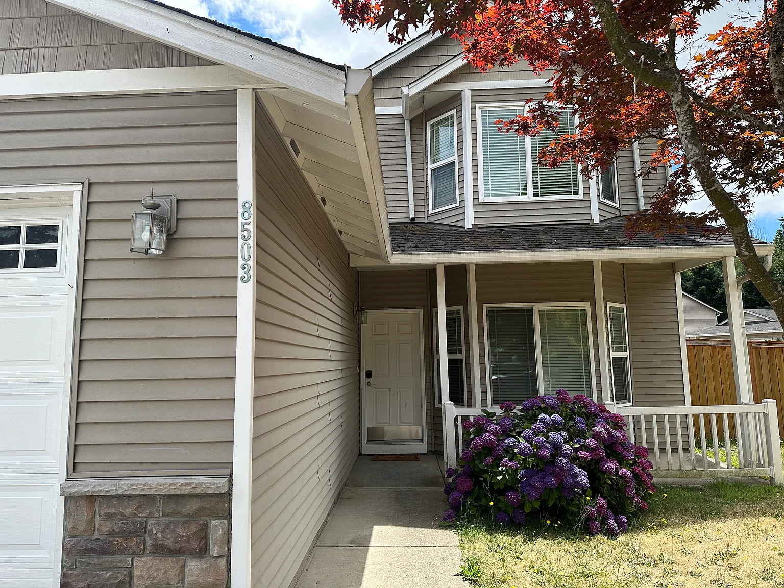4 bed, 2.5 bath, 2212 sqft, $2,900 — Photo 2