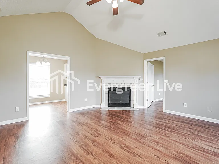 3345 Hamden St — Photo 6