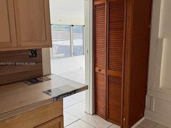 5th image of 2253 SW 16th St #3