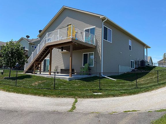 4th image of 1239 Tuscany Dr SE