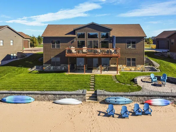 N8629 North Ave, New Lisbon, WI 53950