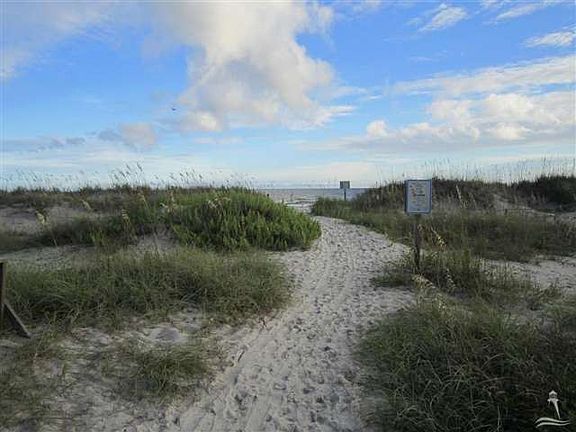 2nd image of 1104 E Beach Dr