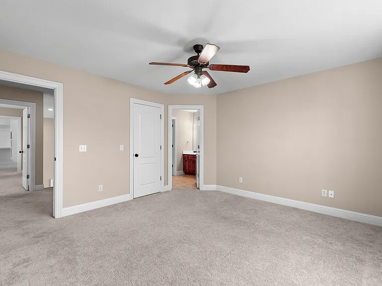 3902 NE Cadbury Ave — Photo 18