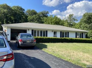 6 Lori Ln, Lincoln Park, NJ 07035