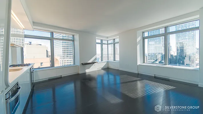 Rented by Silverstone Group USA Corp. | media 42