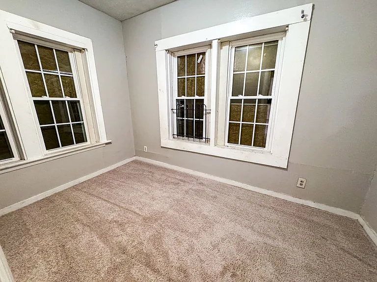 1812 Princeton Ave SW — Photo 5
