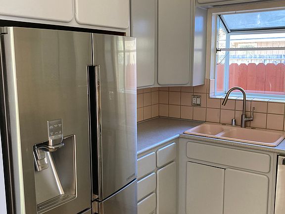 5th image of 542 Bonita Ave #E