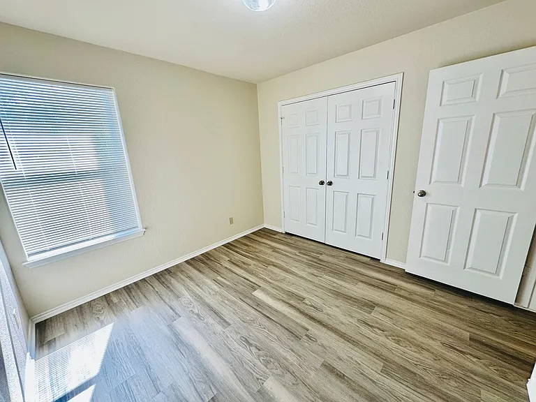 8814 Schick Rd — Photo 22